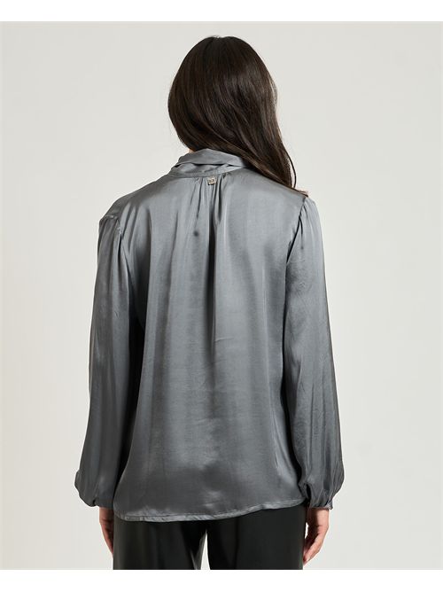 Blusa donna Manila Grace in raso con fiocco MANILA GRACE | C037VUMA642